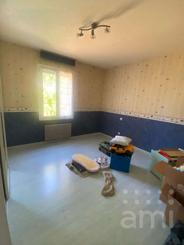 Maison Bessines 7 pièce(s) 180 m2 - photo 9