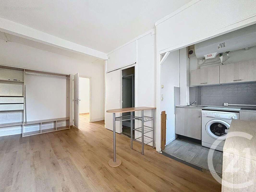 Appartement à SAINTE-SAVINE