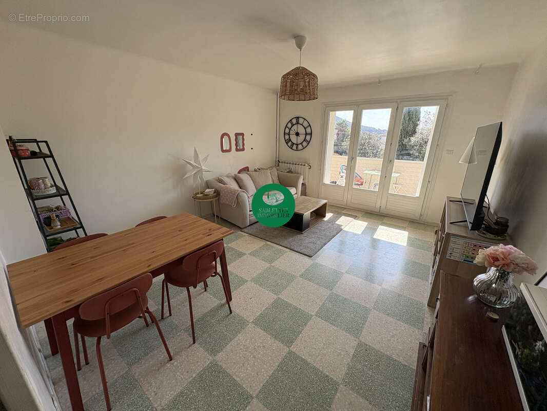 Appartement T3 à vendre Quartier Carredon   Six-Fours-les-Plages (83) - photo 4