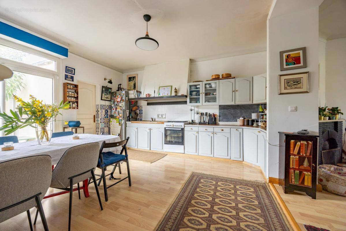 Maison à SAINT-SEBASTIEN-SUR-LOIRE