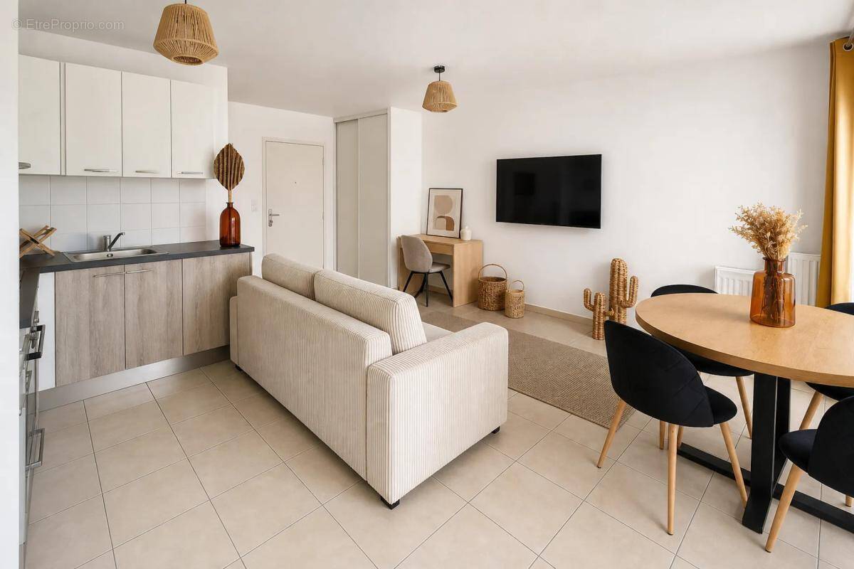 Appartement à DECINES-CHARPIEU