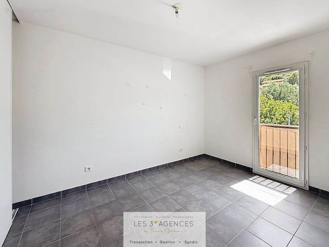 Appartement à COGOLIN