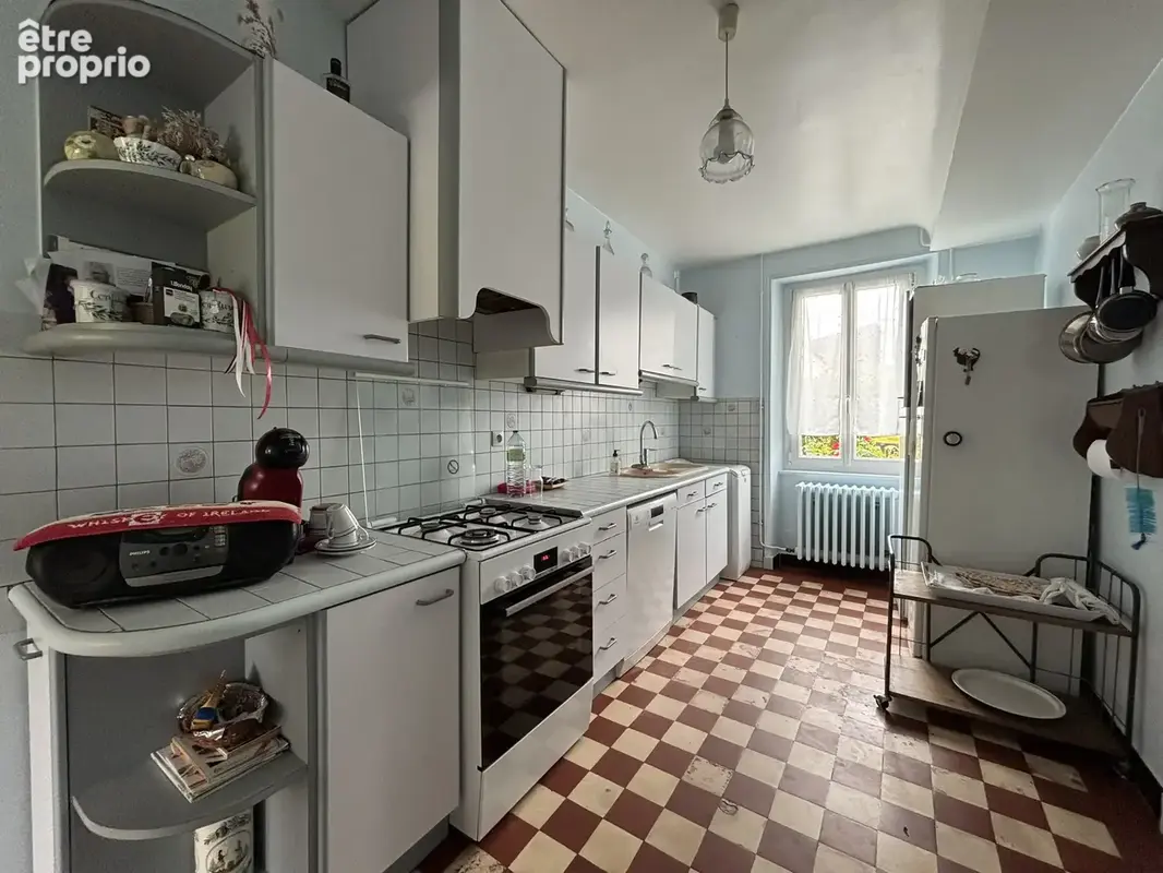 Charmante maison de ville avec garage, jardin paysagé et dépendance - photo 4