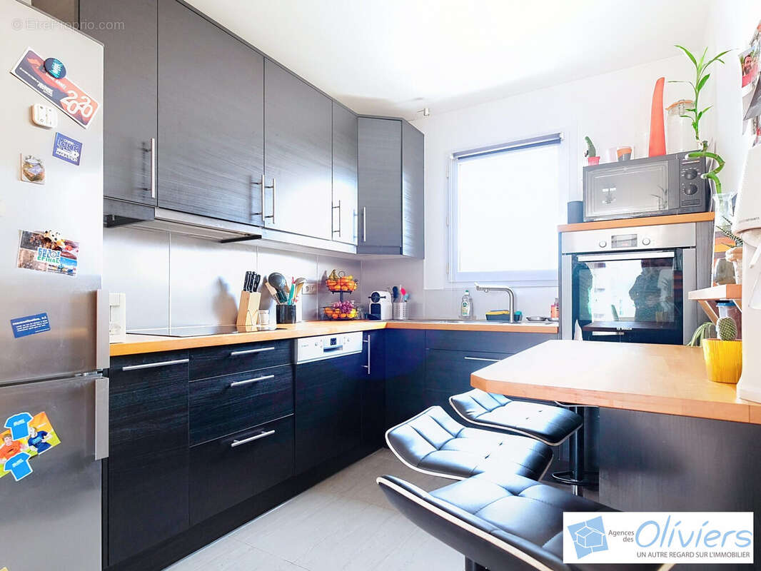 Appartement à VOISINS-LE-BRETONNEUX