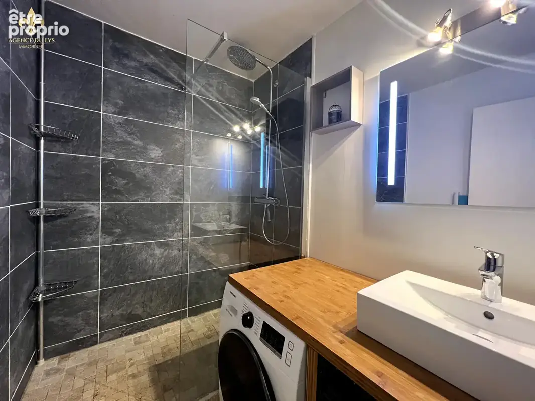 Appartement F2 vue sur golf - LAMORLAYE - photo 4