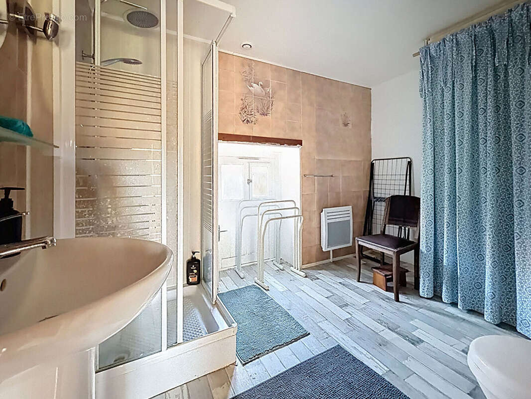 Appartement à COMPREIGNAC