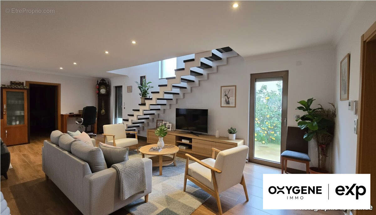 Maison à SAINT-LAURENT-DE-LA-SALANQUE