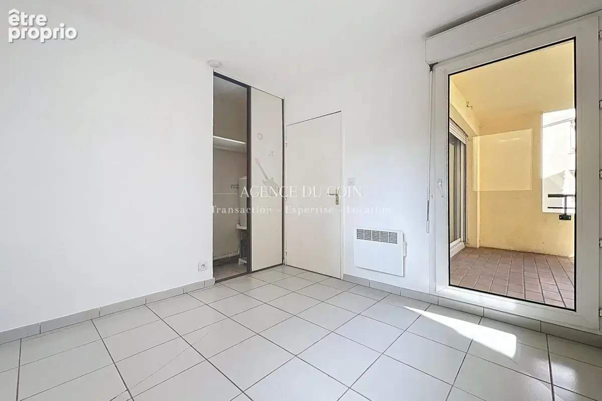 Appartement Port Frejus avec garage !  ​​​​ Un appartement b - photo 7