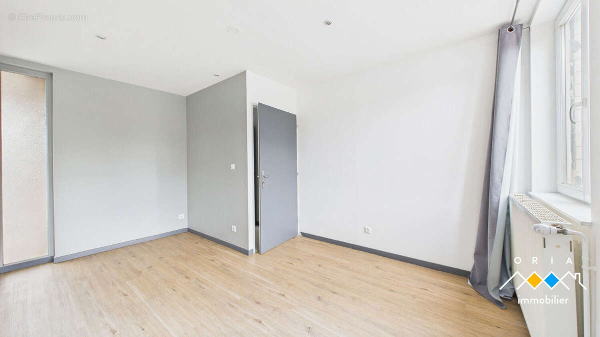 JOLIVET - Immeuble de 612 m2 sur terrain de 1303 m2 - photo 7