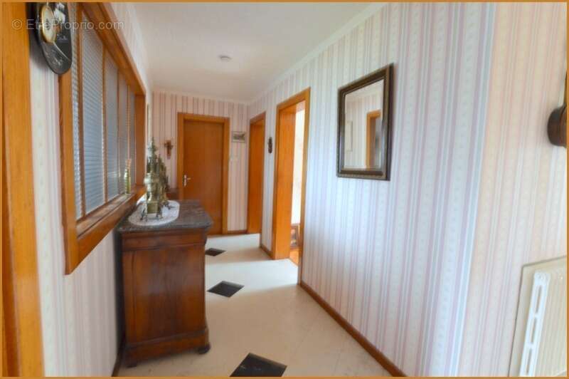 Maison à REZONVILLE