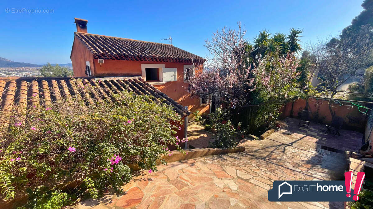 Maison à LA FARLEDE