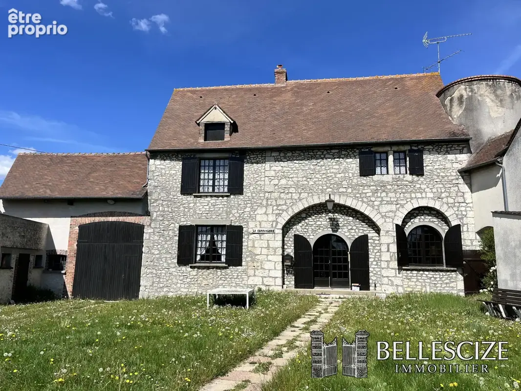 Maison à MONTBOUY