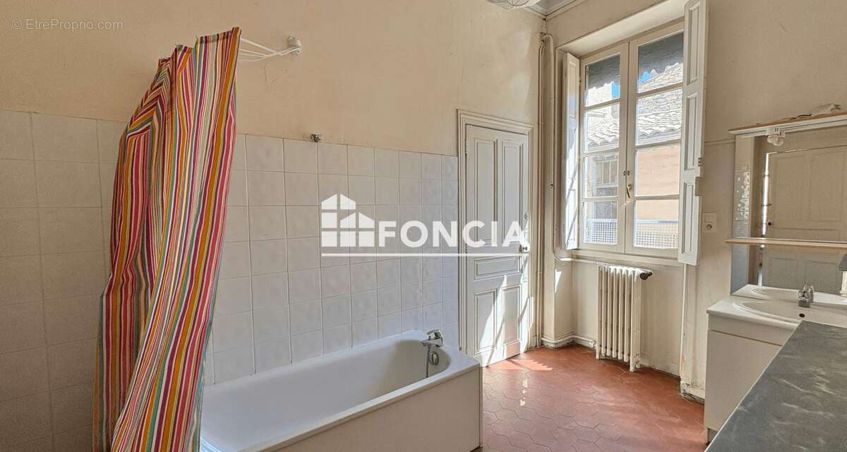 Appartement à NIMES
