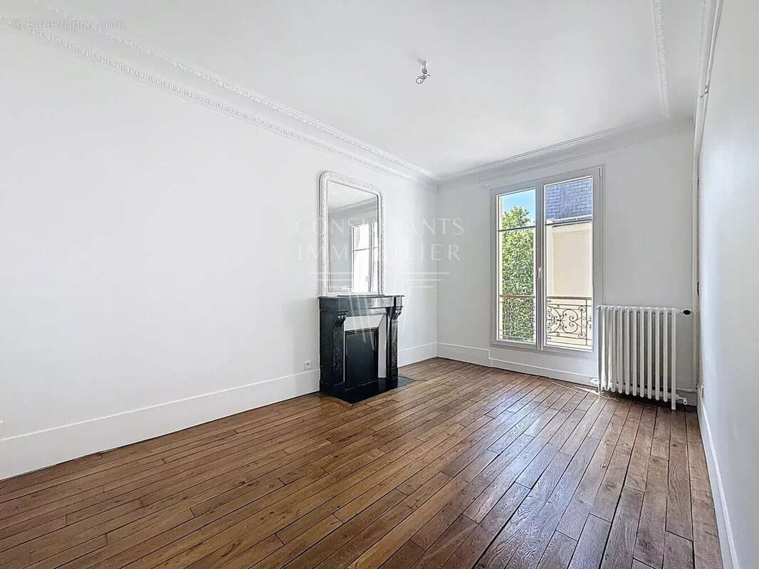 Appartement à PARIS-15E