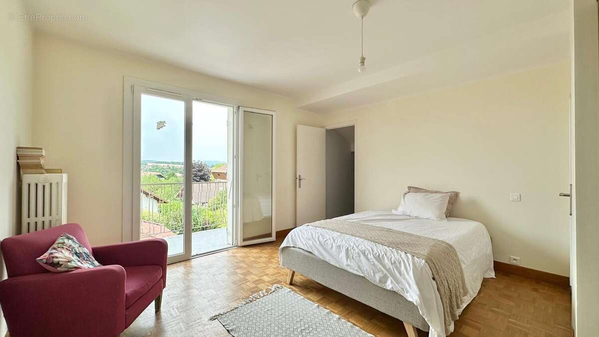 Appartement à ARGONAY