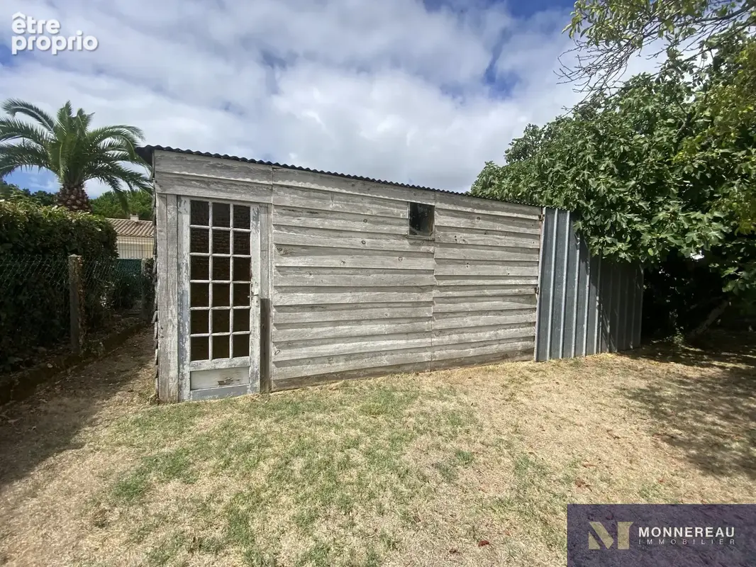 Terrain constructible de 984 m2 avec maisonnette - photo 5