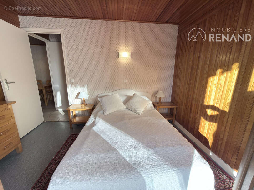 chambre avec balcon - Appartement à CLUSES