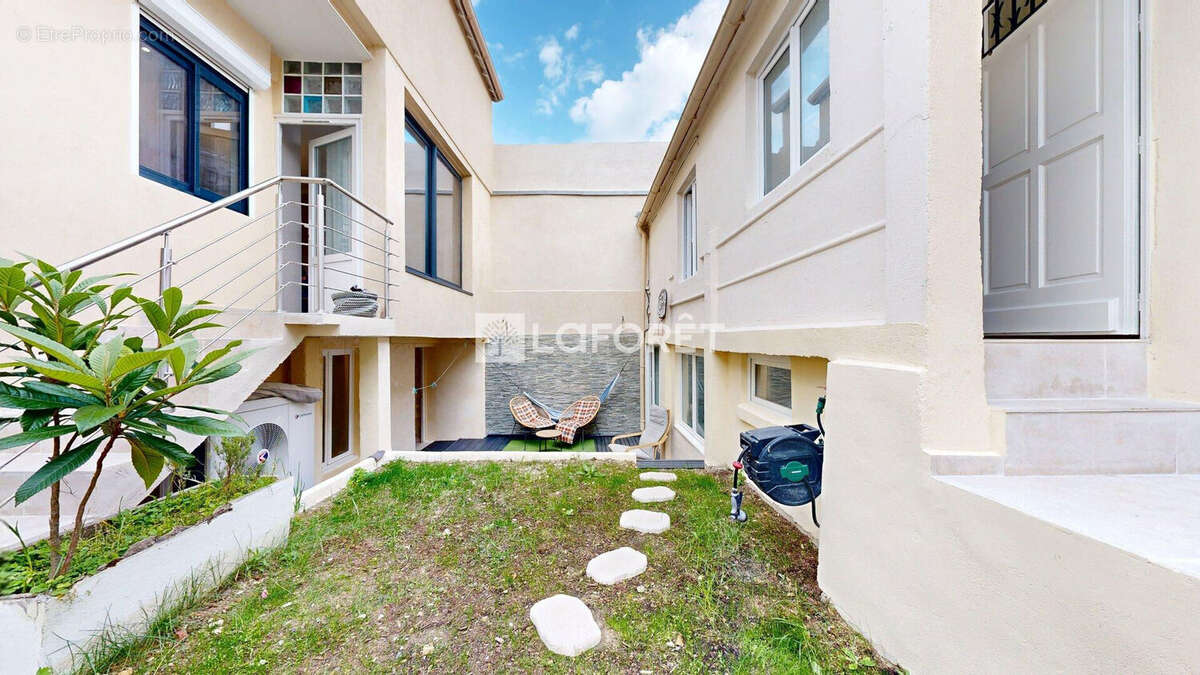 Maison à NANTERRE