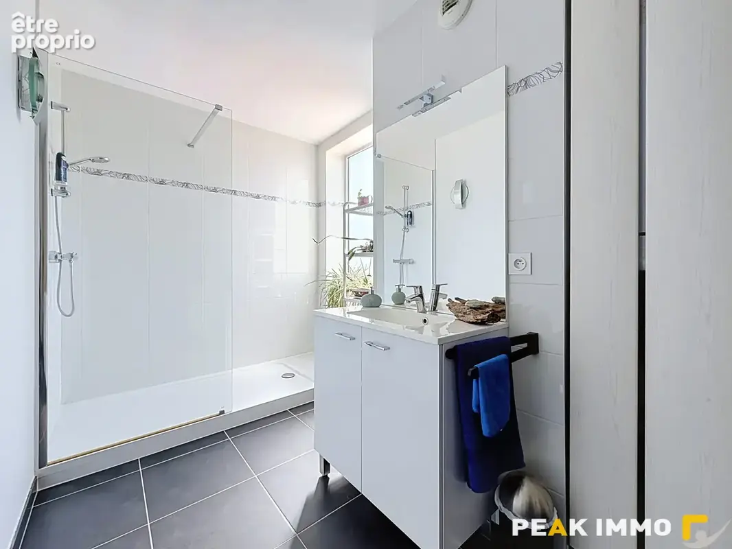 Appartement attique - 4 pièces - 145 m2 - Garages - Aix les Bains - photo 11