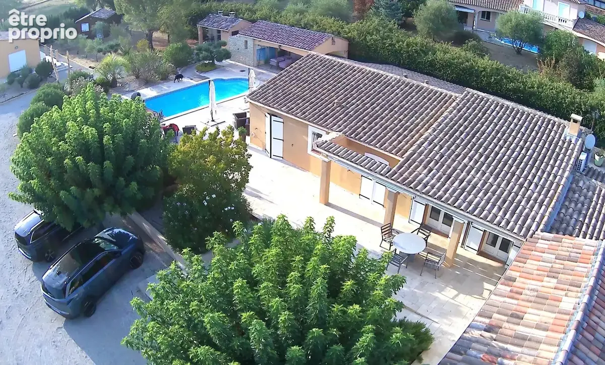 Propriété d’exception avec piscine et dépendances à Tavernes - photo 2