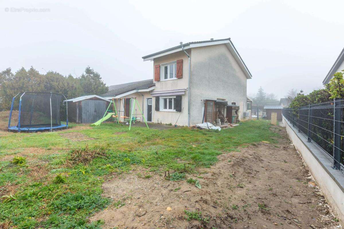 Maison à CHARVIEU-CHAVAGNEUX
