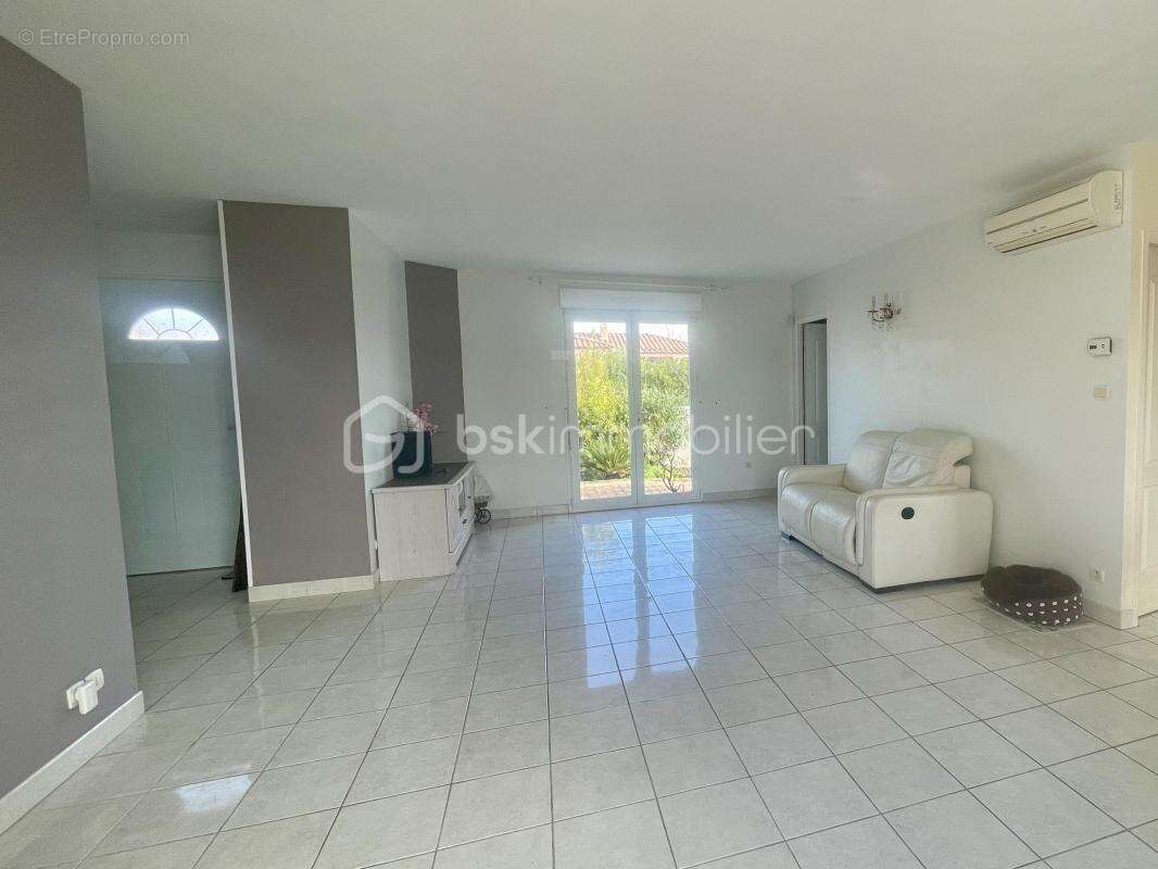 Maison à SAINT-ANDRE-DE-ROQUELONGUE