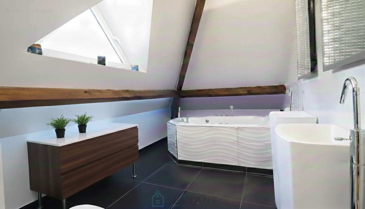 Maison à NOISY-SUR-ECOLE