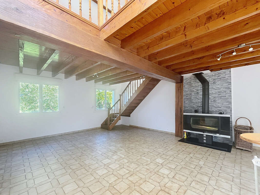 Maison à LE MESNIL-EURY