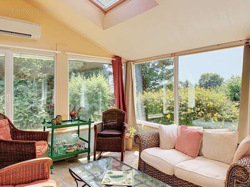 Plouhinec (29780) – Propriété de caractère de 195 m² sur 5 140 m² de terrain – À deux pas de l'océan - photo 3