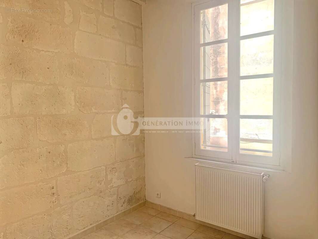 Appartement T2 à vendre sur Arles - photo 2