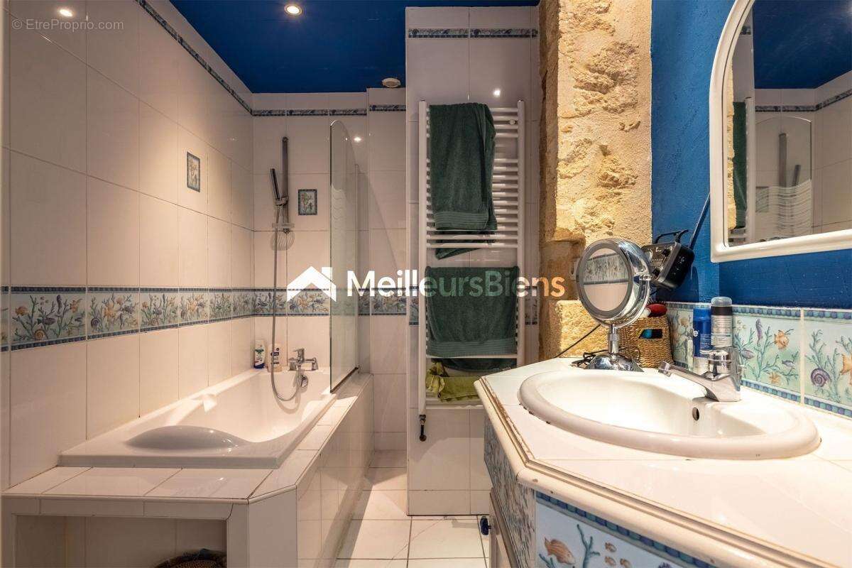 Ensemble immobilier de charme en pierre de 368m2 - photo 17