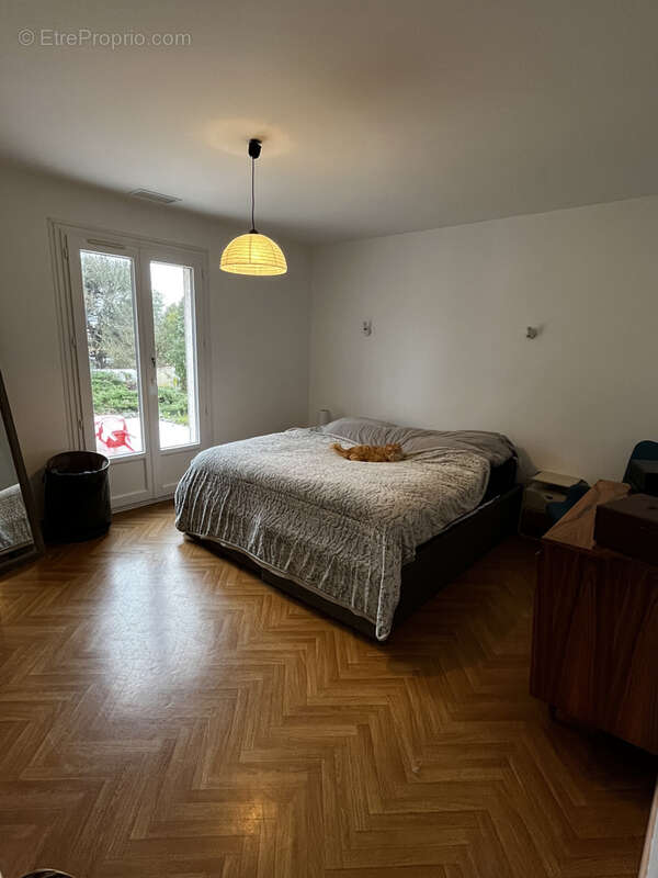 Maison à SAINTE-COLOMBE-EN-BRUILHOIS