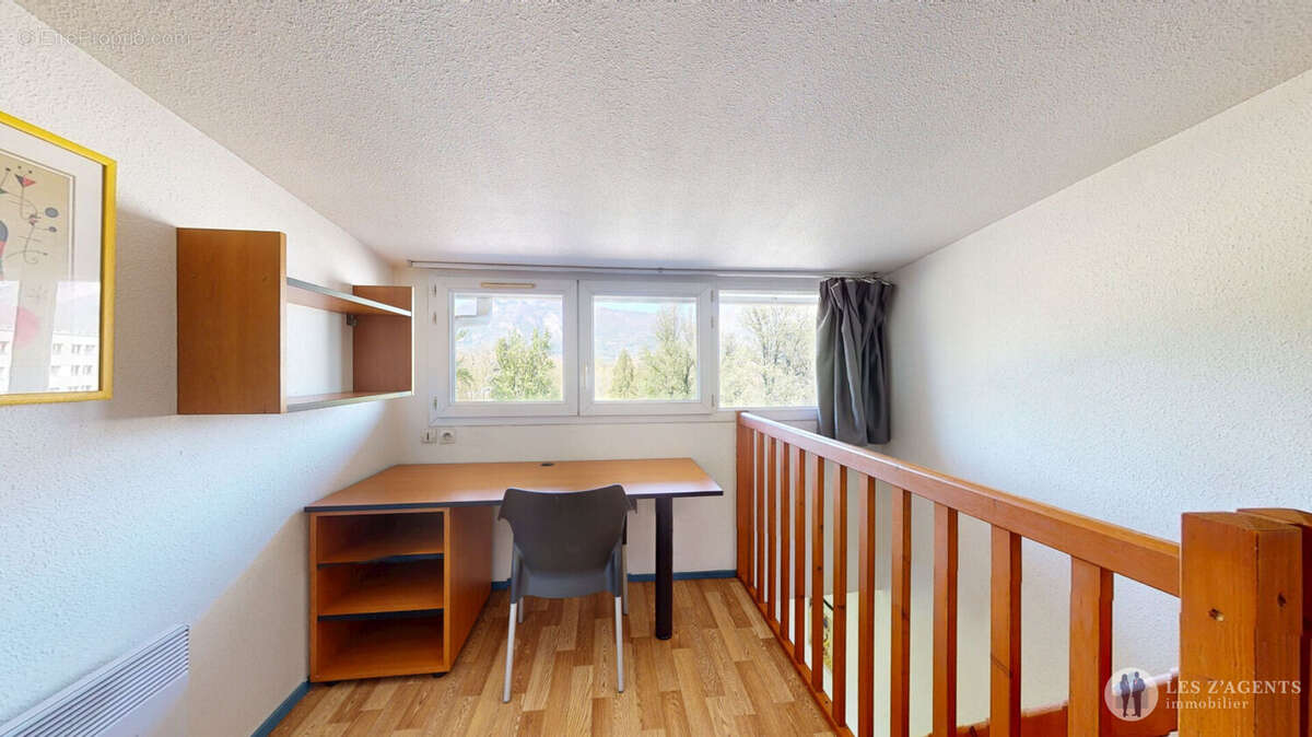 Appartement à SAINT-MARTIN-D'HERES