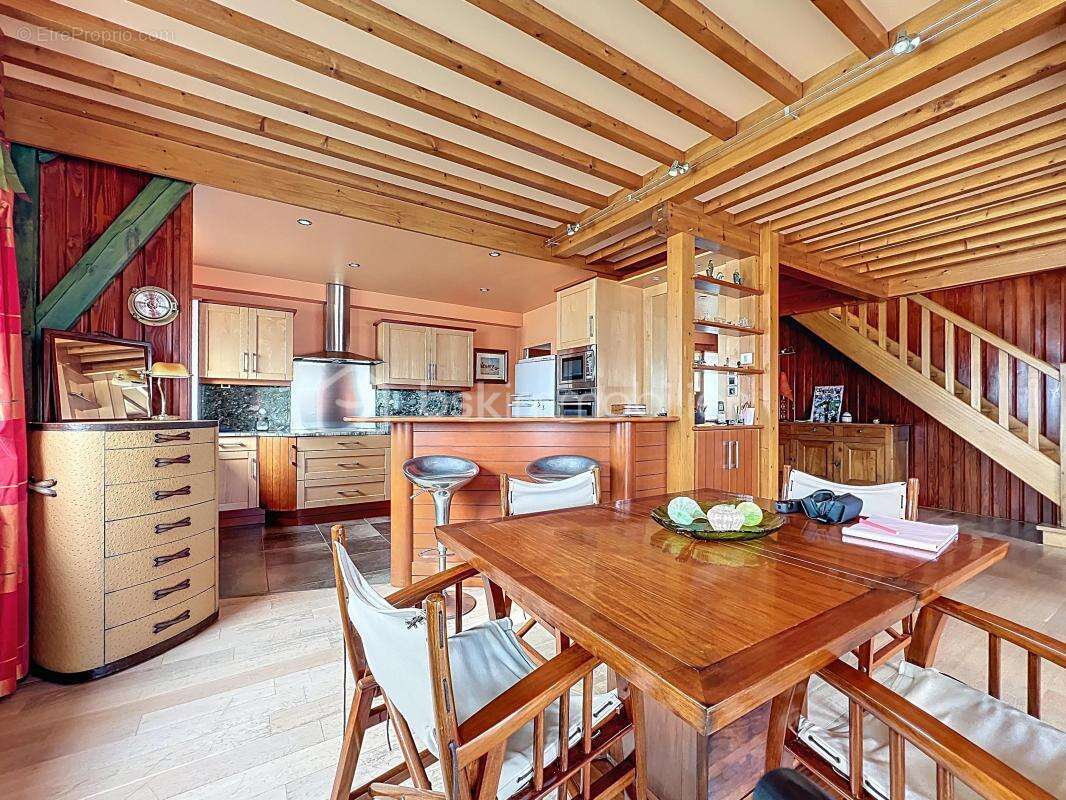 Appartement à HAUTEVILLE-SUR-MER