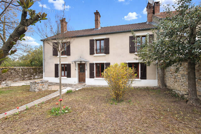 Maison à MARCOUSSIS