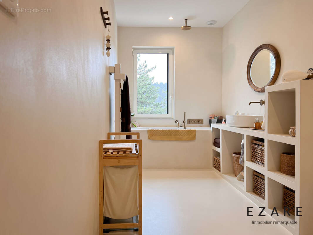 Salle de bains - Maison à BEAUNE