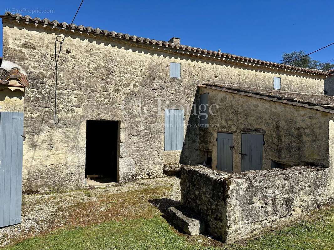 Maison à GENSAC