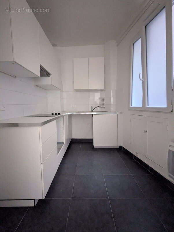 Appartement à PARIS-18E