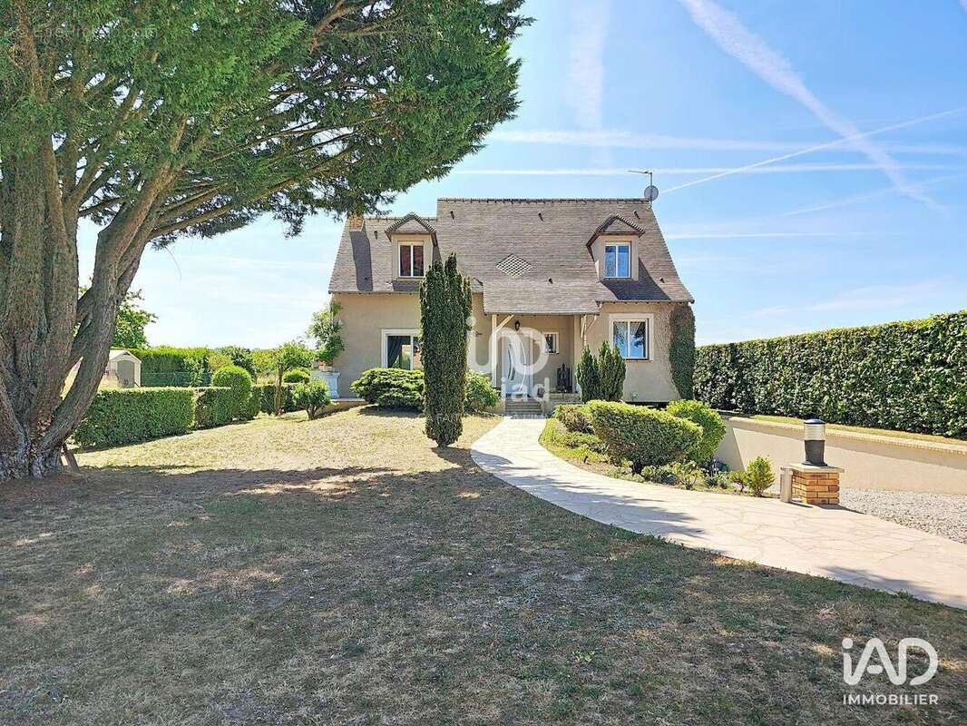 Maison 190 m² à Follainville-Dennemont  - photo 2