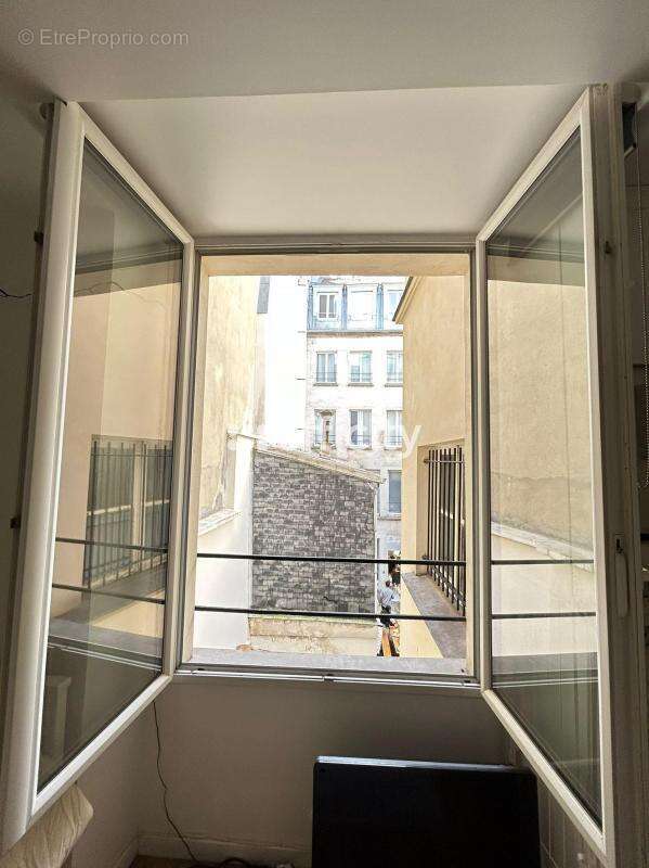 Appartement à PARIS-3E