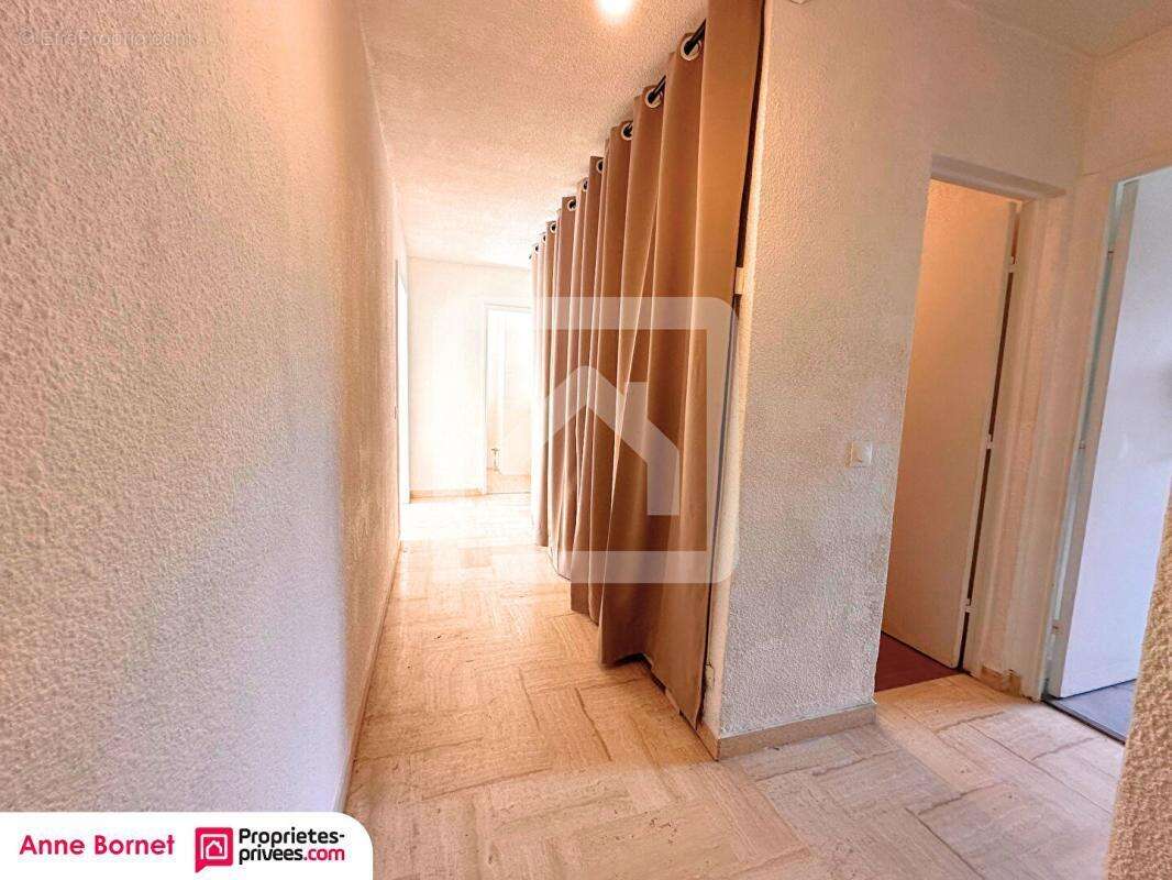 Appartement à LE CANNET