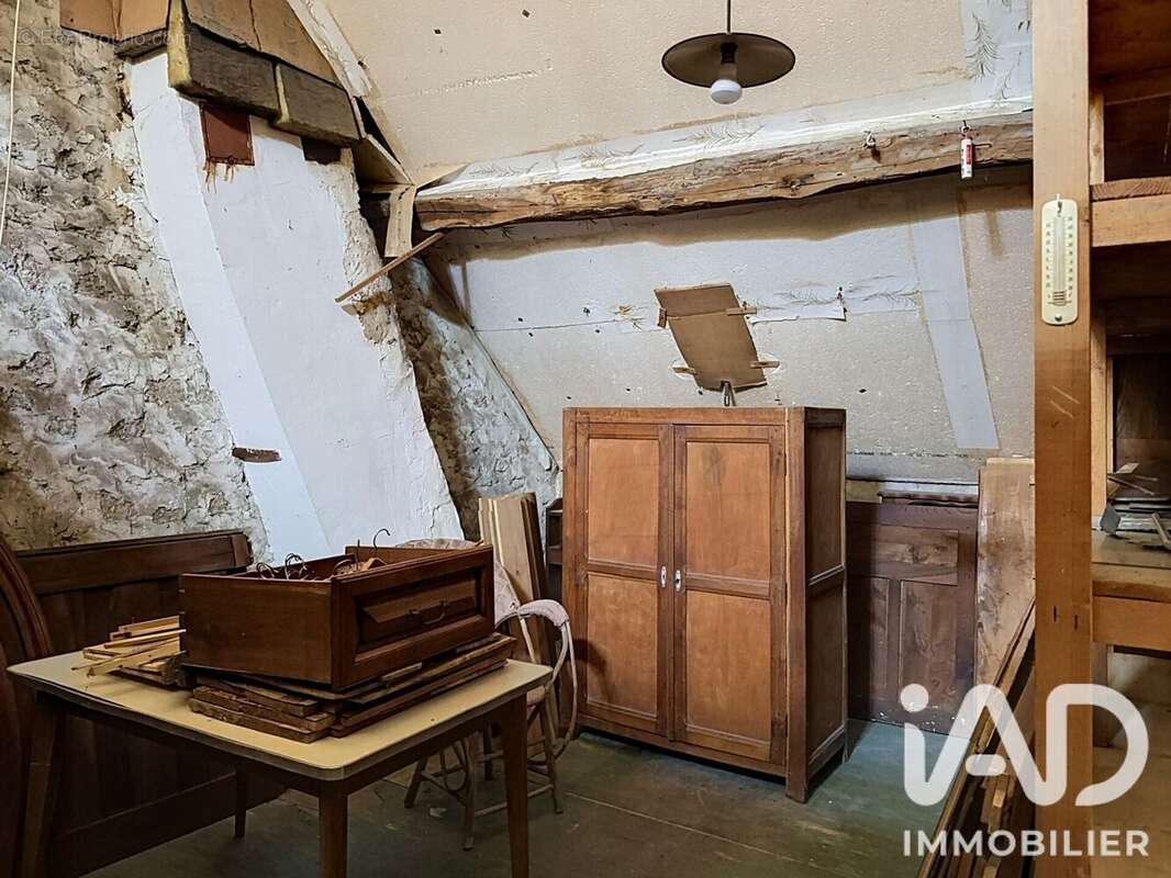 Maison 104 m² à Beaune-La-Rolande  - photo 9