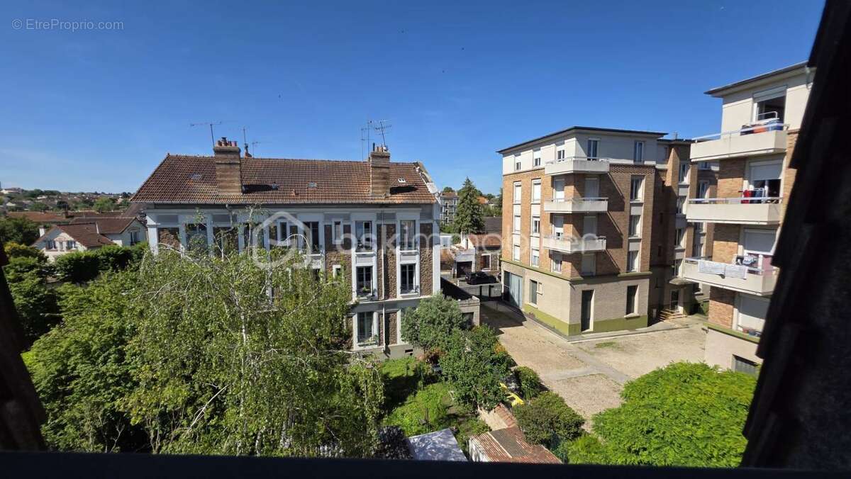 Appartement à CORBEIL-ESSONNES