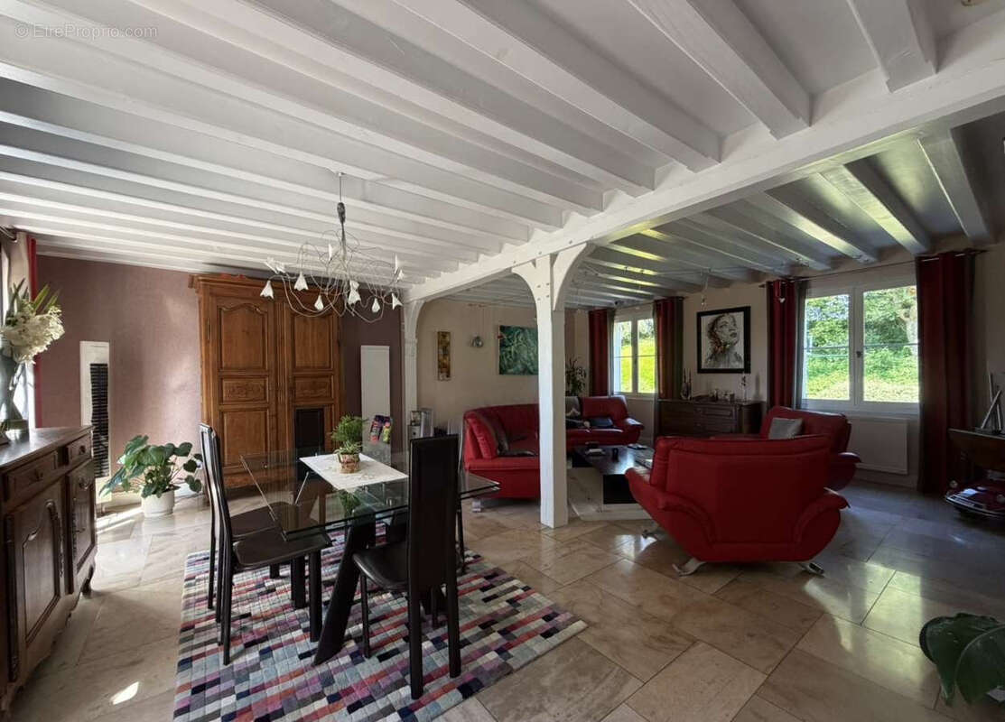 Maison à COURTENOT
