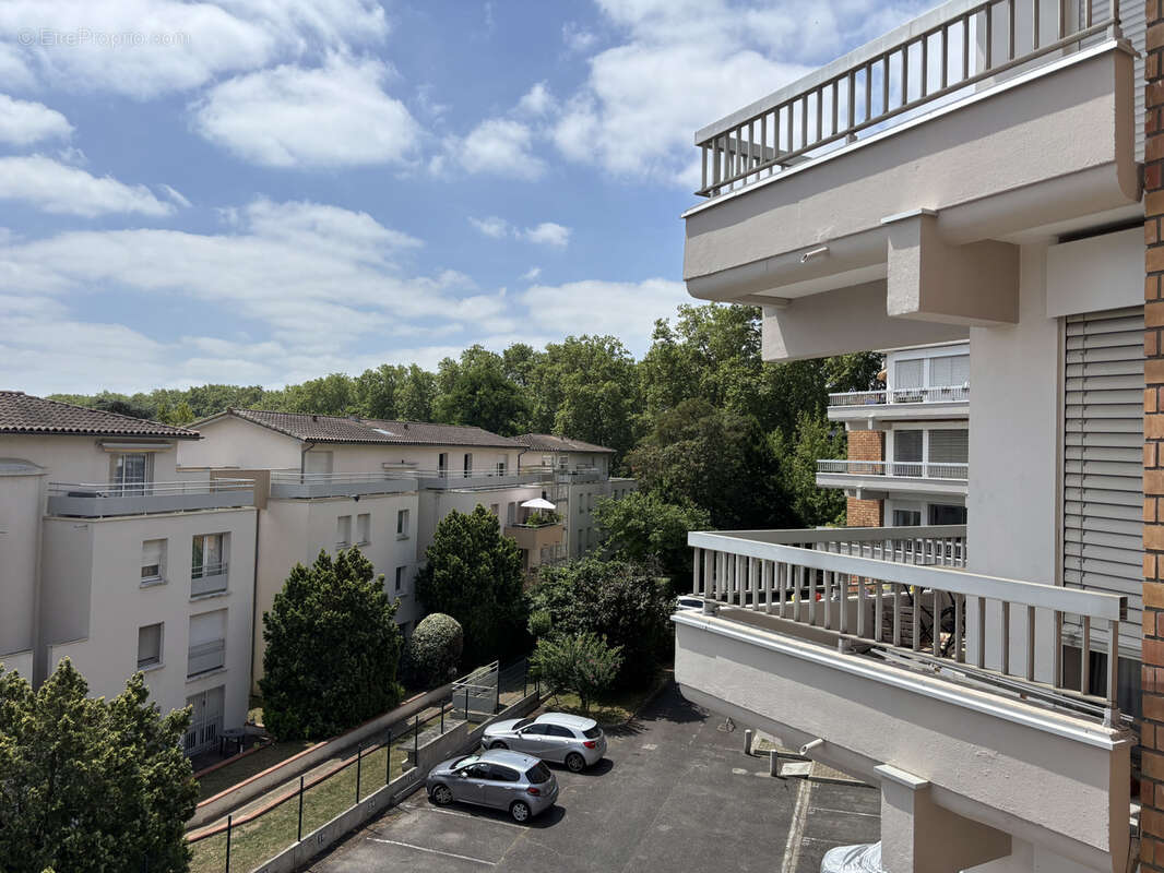 Toulouse pont des Demoiselles , appartement t1 bis 32,38 m2 avec terrasse dans parc arboré proche Canal du mid - photo 7