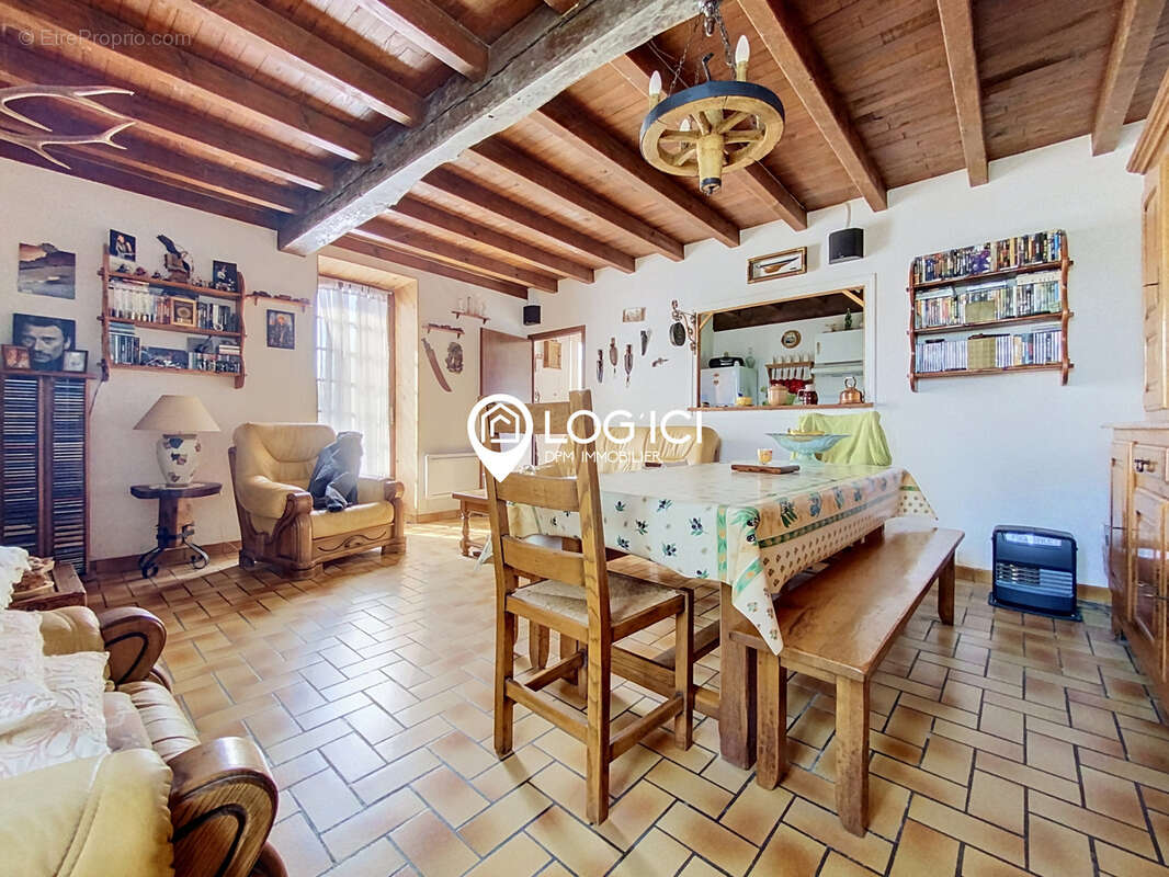 Maison 4 pièces 100 m2 - photo 2