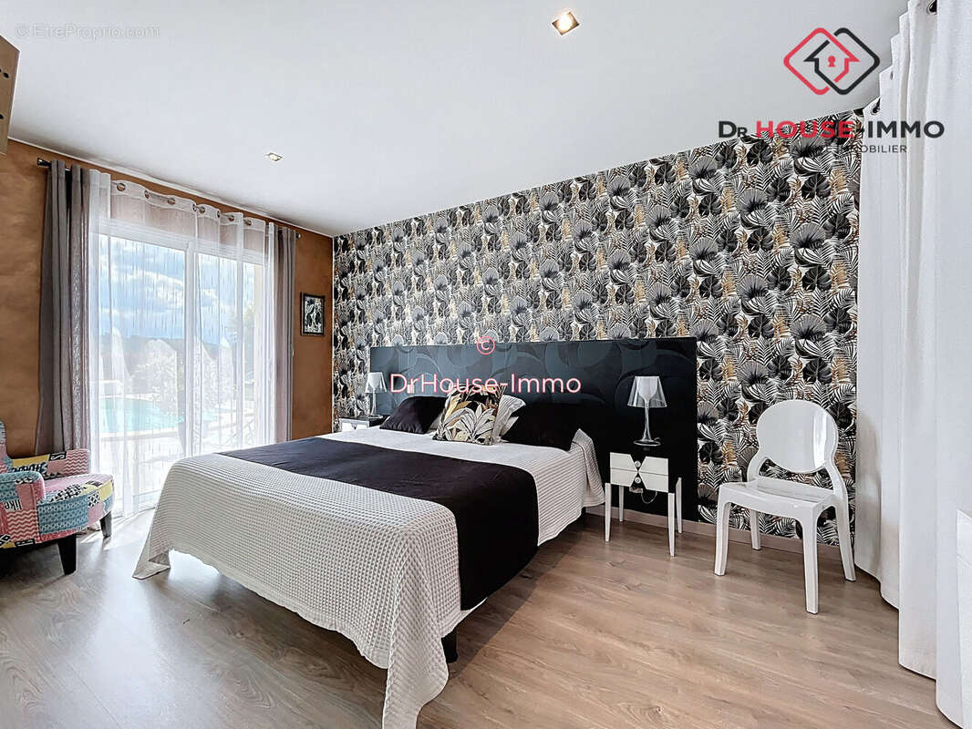 Maison à SAINT-LEON-SUR-L&#039;ISLE