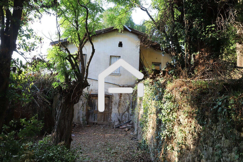 Maison 120 m² à Foix  - photo 7