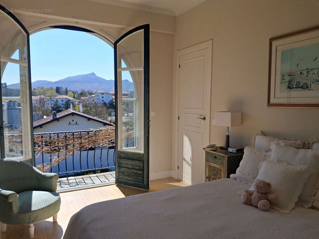 Appartement à URRUGNE