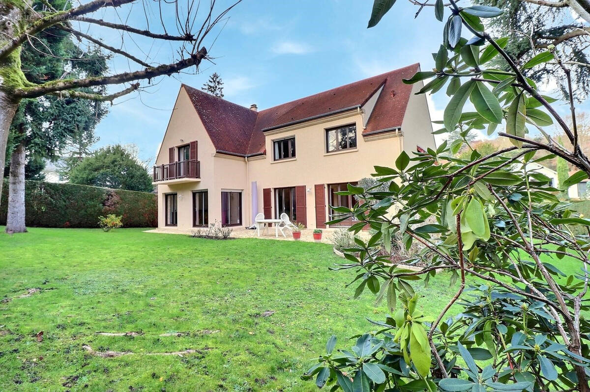Maison à MAREIL-MARLY
